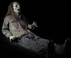"Graveyard Ghoul" Static Zombie Prop By Jordu Schell