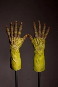 "Helga The Witch" HD Studios Pro Costume -Halloween Props Shop helga the witch hd studios pro halloween costume 12587158849