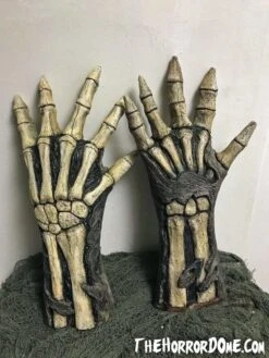 Skeletal Remains HD Studios Pro Costume -Halloween Props Shop tomb raider skeleton hd studios pro halloween costume 7249848860720