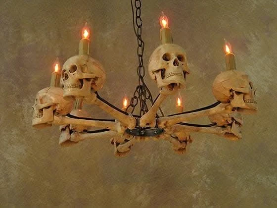 "Wagon Wheel Skull Chandelier" Haunted House Lighting 4 "Wagon Wheel Skull Chandelier" Haunted House Lighting - Image 2