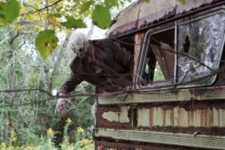 "Zombie Walker" HD Studios Pro Costume 17 "Zombie Walker" HD Studios Pro Costume -Halloween Props Shop zombie walker hd studios pro halloween costume 28425547218992