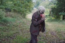 "Zombie Walker" HD Studios Pro Costume 18 "Zombie Walker" HD Studios Pro Costume -Halloween Props Shop zombie walker hd studios pro halloween costume 28748400951344